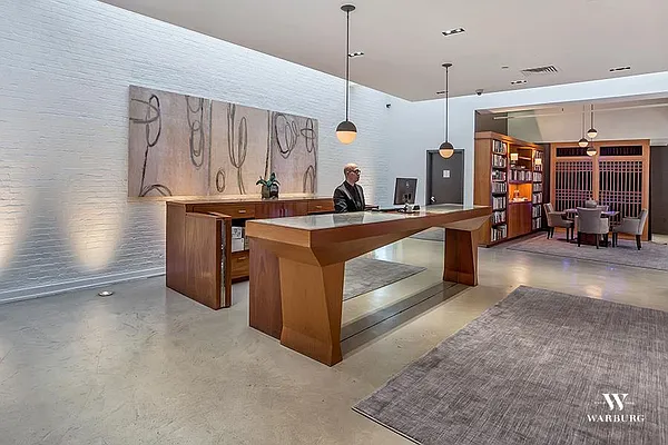 Rented by Warburg | media 37