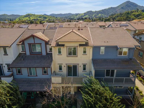 17050 Saint Anne Ln, Morgan Hill, CA 95037