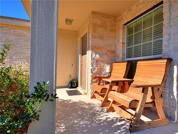 3rd image of 123 Wisteria Way