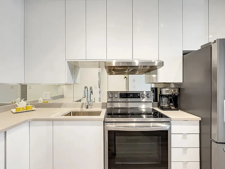 409 Swift St #312 — Photo 11