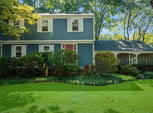 389 Nayatt Rd, Barrington, RI 02806
