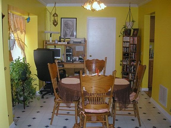 Formal dining room