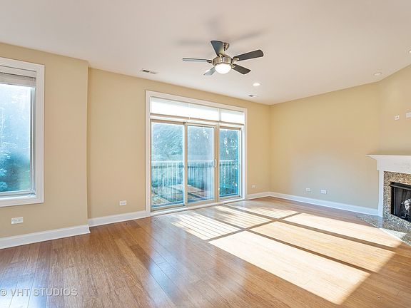 3rd image of 2634 N Wilton Ave