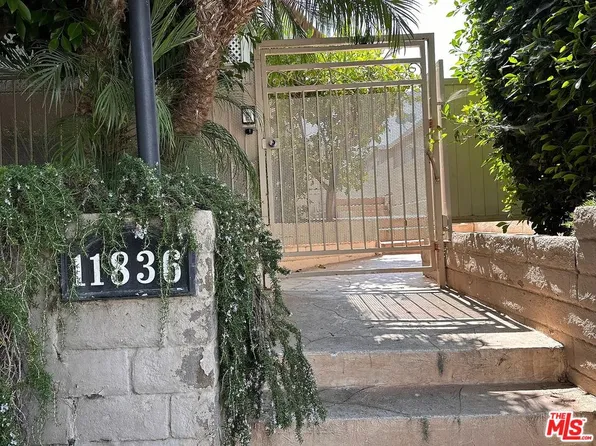11836 Mayfield Ave APT 9, Los Angeles, CA 90049