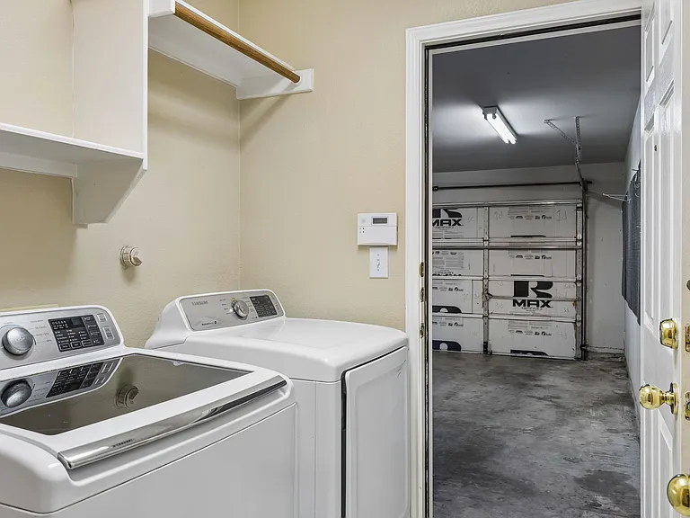 7206 W Magic Mountain Ln — Photo 28