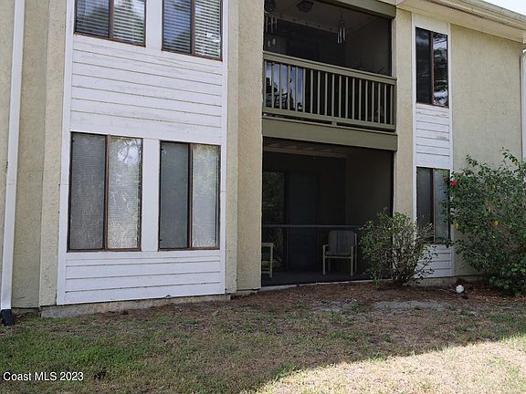 3rd image of 3595 Sable Palm Ln APT L