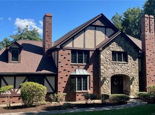 14 S Ridge Rd, Farmington, CT 06032