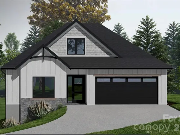 331 Avery Trail Dr, Arden, NC 28704