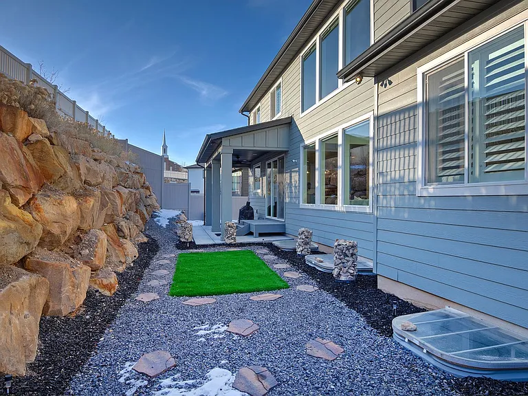 423 W Red Wolf Dr — Photo 42