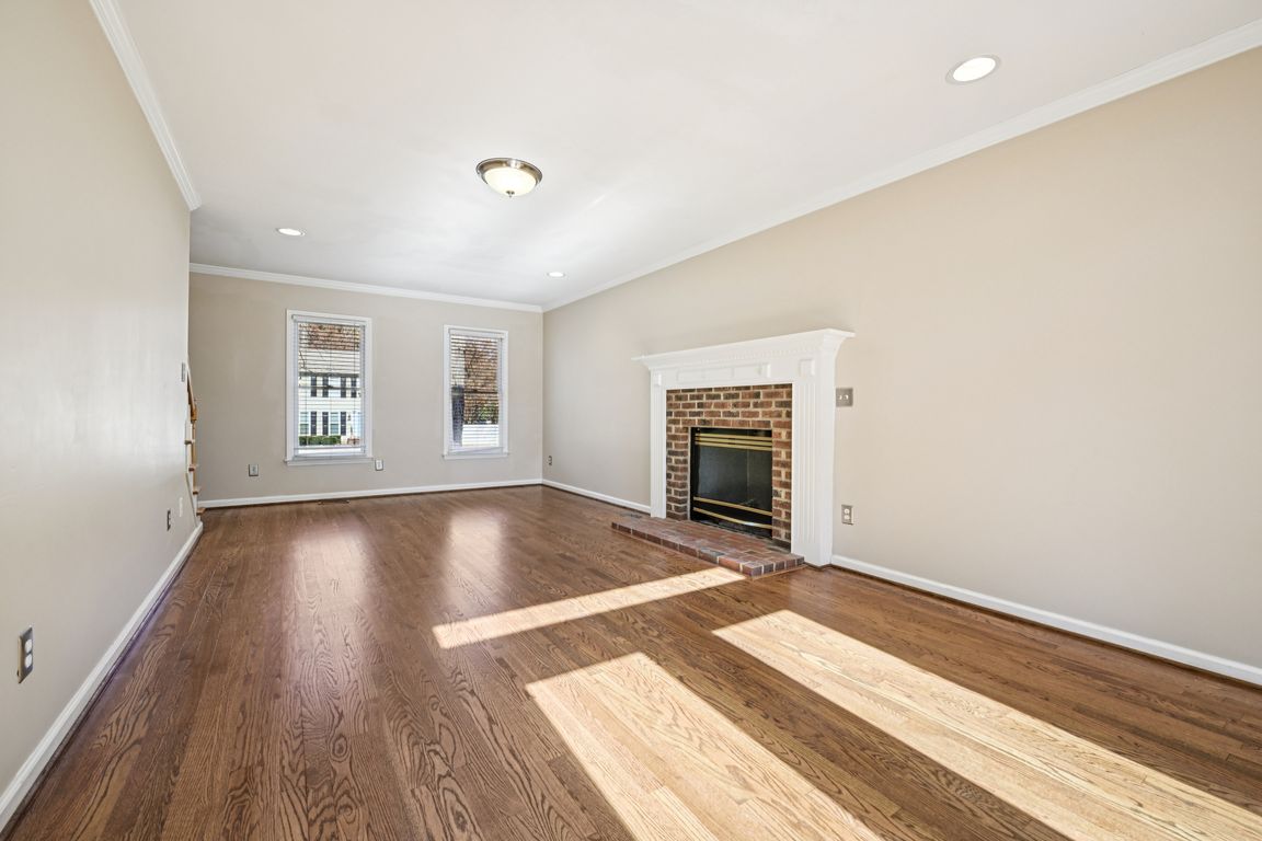 next background image