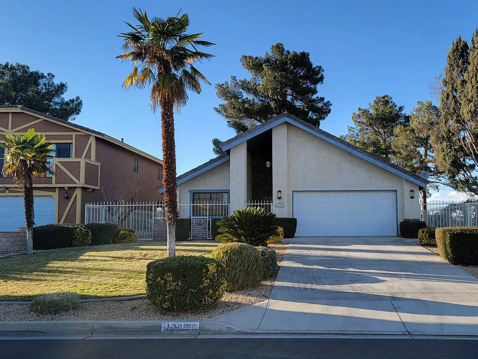 3 bed, 1720 sqft, $2,500 — Photo 1