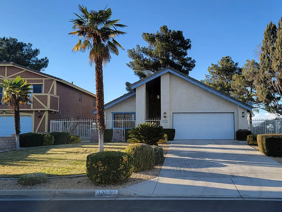 12986 Cedarbrook Ln