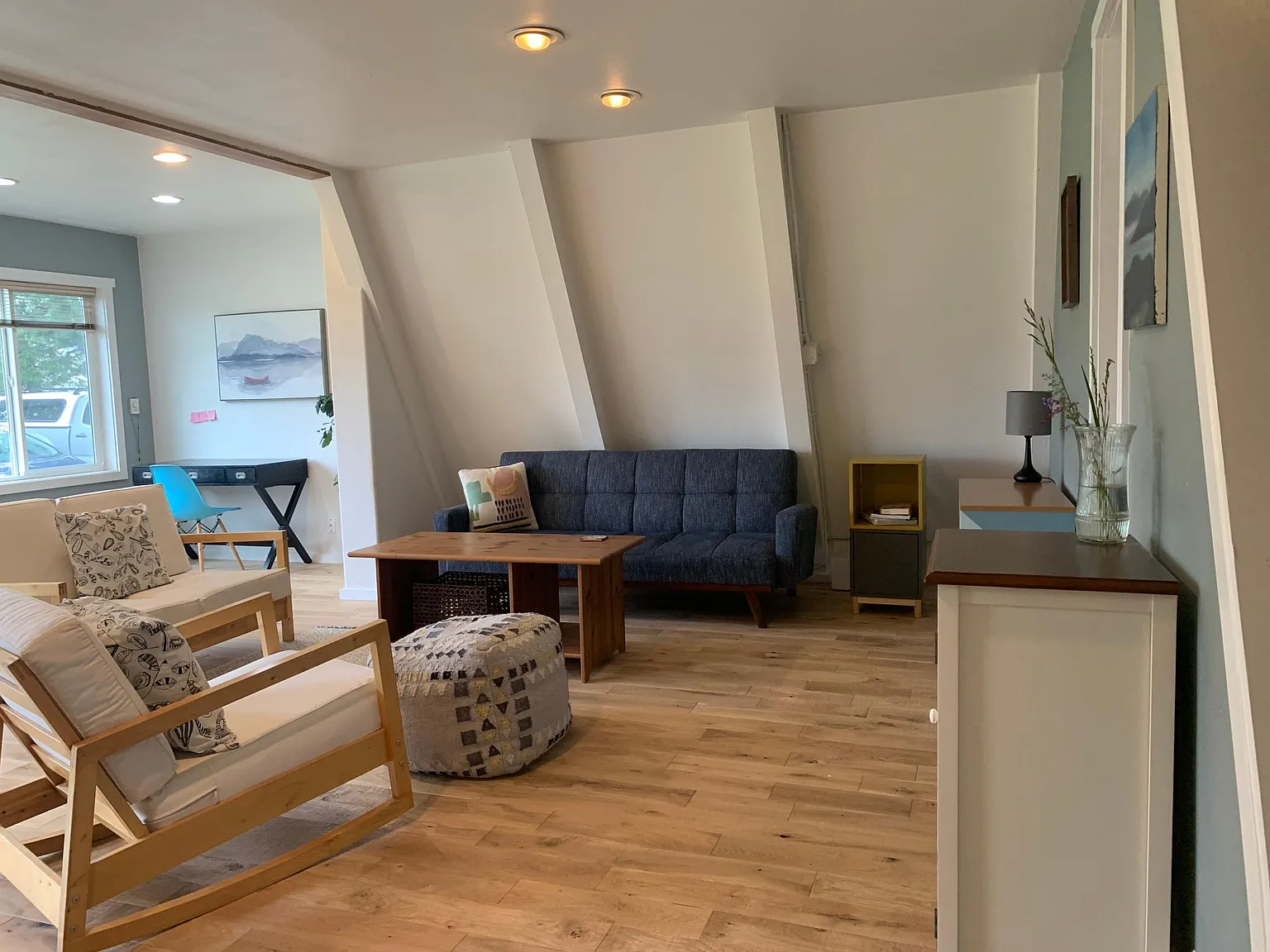 2 bed, 1408 sqft, $2,300 — Photo 2