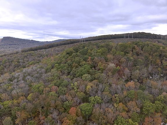 4th image of 930 Dug Hill Rd