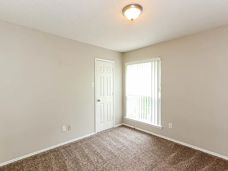 3703 Sycamore Ln — Photo 15