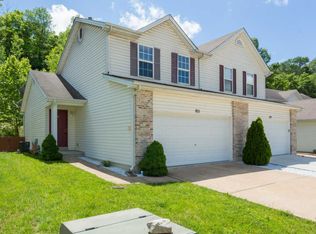 851 Caleb Xing, Fenton, MO 63026
