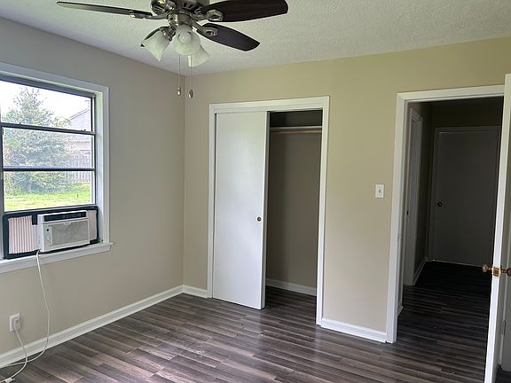 4th image of 814 Reid St