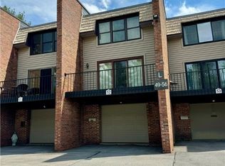 52 Chestnut Hls, New Hartford, NY 13413