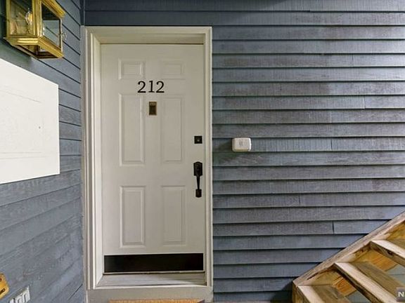 2nd image of 212 Cambridge Dr