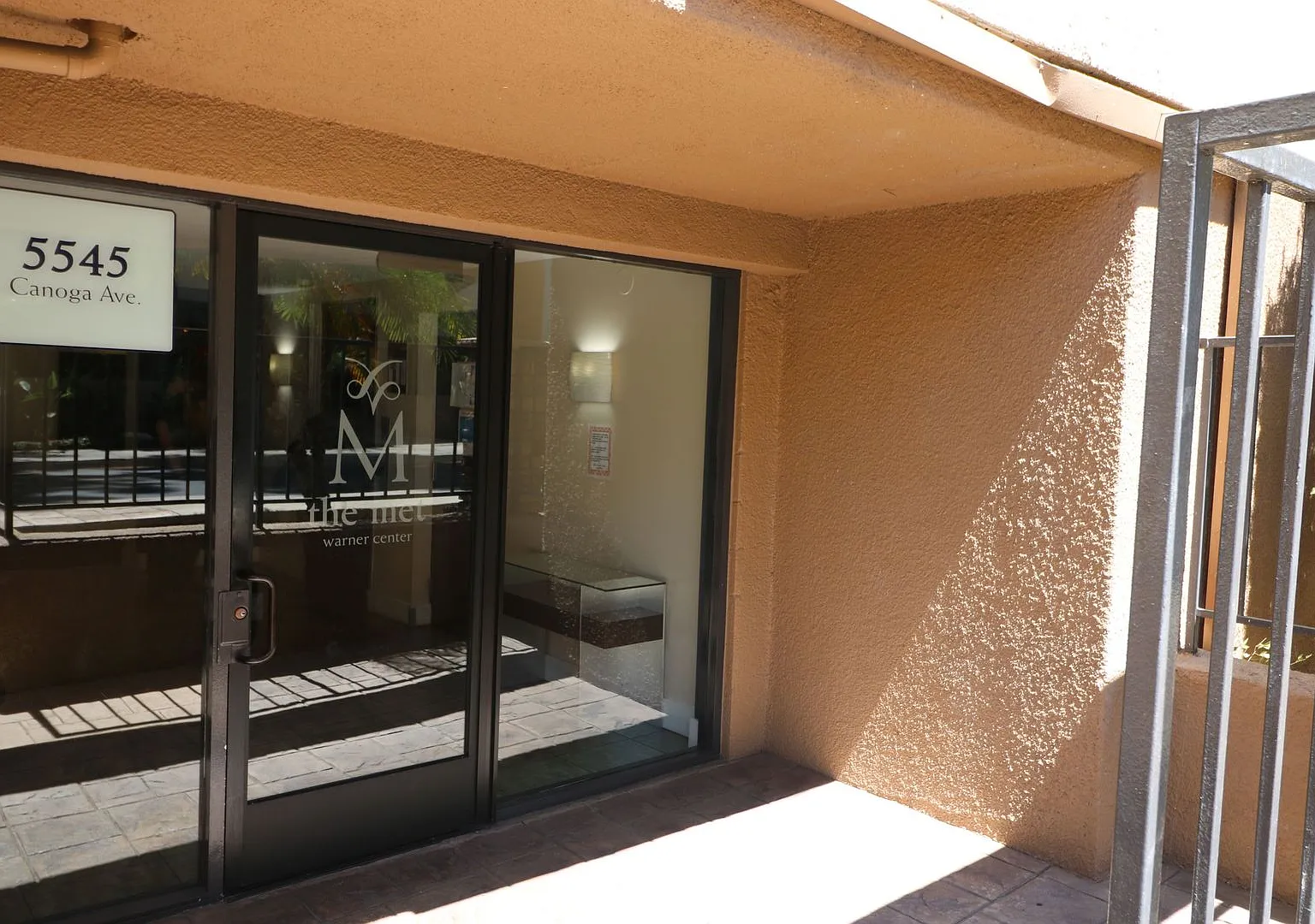 5545 Canoga Ave — Photo 2