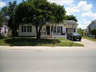 1st image of 1702 Stanford Ave