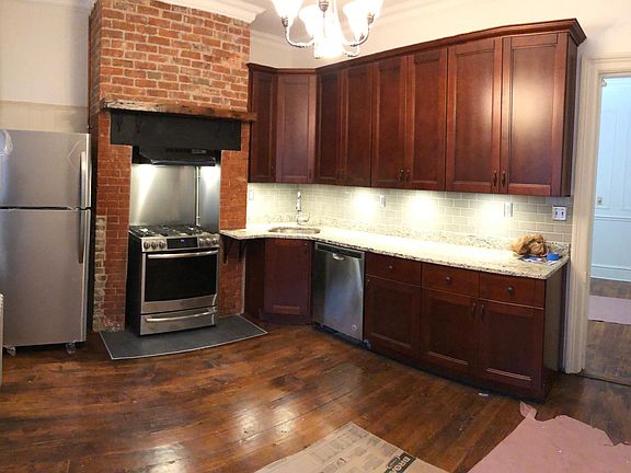 2nd image of 251 Whiton St