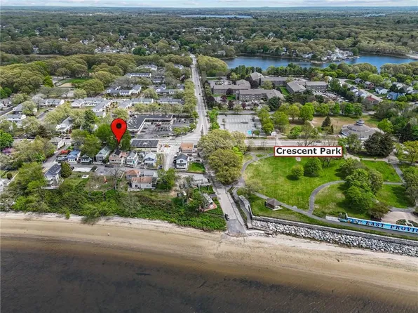 20 Harding Ave E, Providence, RI 02905