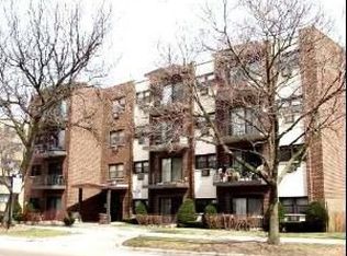 7255 N Ridge Blvd APT 302, Chicago, IL 60645