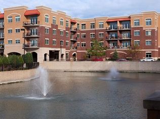 1200 N Foxdale Dr UNIT 207, Addison, IL 60101