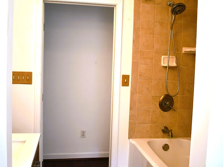 11601 Heron Dr — Photo 13