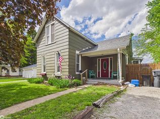 811 6th Ave E, Oskaloosa, IA 52577