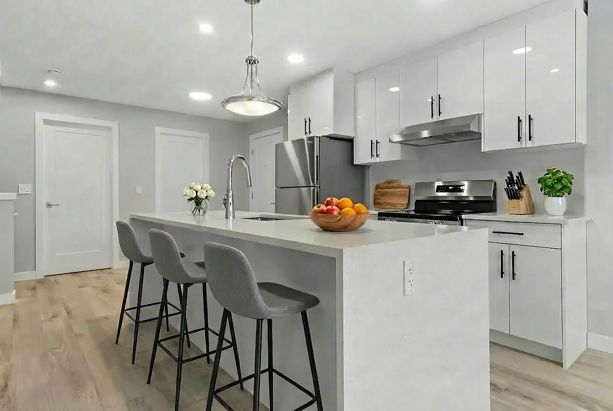 9823 154 Street — Photo 1