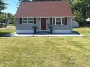 953 Terrace Blvd, Ewing, NJ 08618