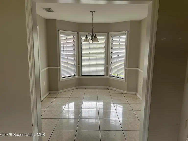 2157 Clover St NE — Photo 5