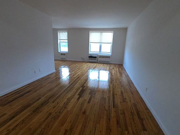 2nd image of 142-09 Barclay Ave #4