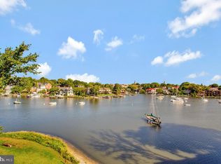 10 President Point Dr UNIT A3, Annapolis, MD 21403