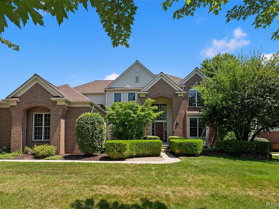 1st image of 887 Loggers Cir