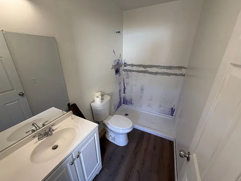 4813 Almaguer Ave #B — Photo 3