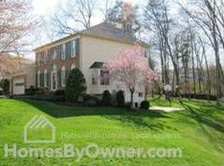 15342 Jordans Journey Dr, Centreville, VA 20120