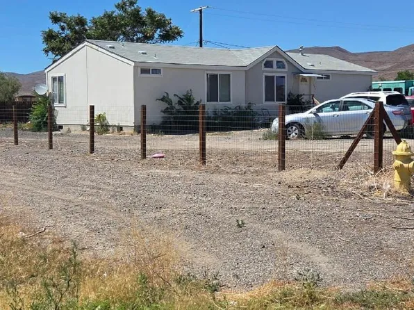 2745 Truckee St, Silver Springs, NV 89429