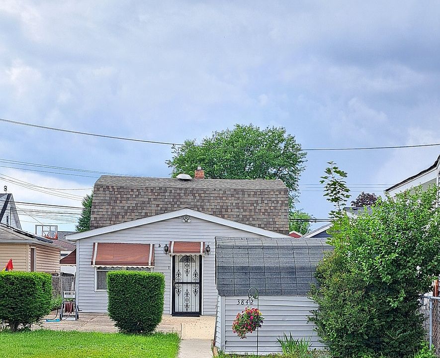 1st image of 3842 N Pioneer Ave