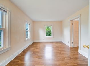 4 Underwood St APT 2, Saugerties, NY 12477