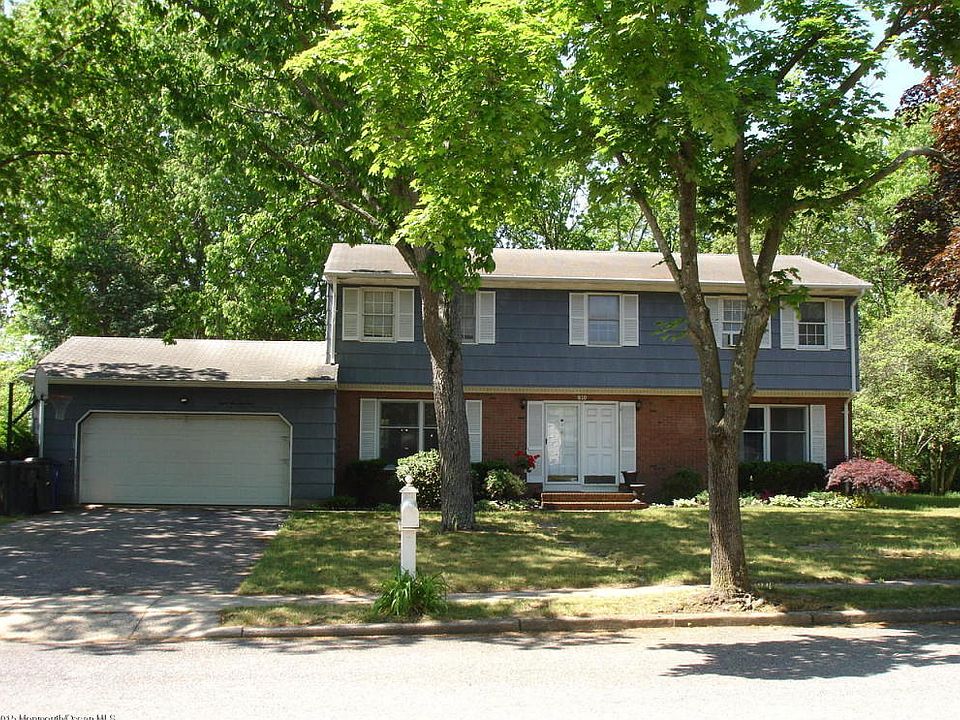 1st image of 810 Mayo Dr