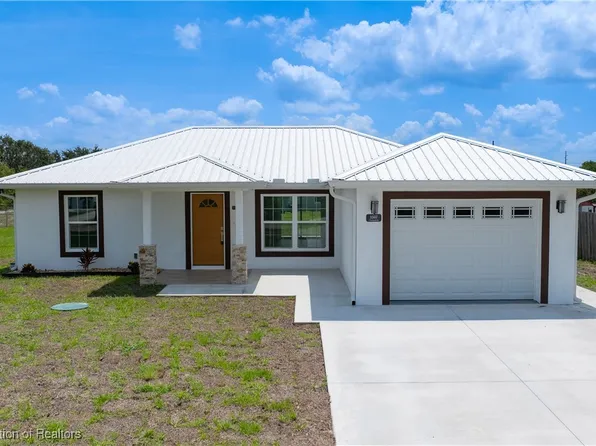 1507 Chatsworth St, Lake Placid, FL 33852