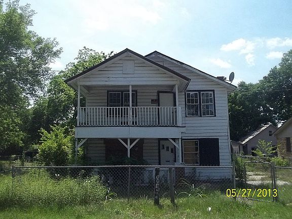 3rd image of 852 S Harvin St