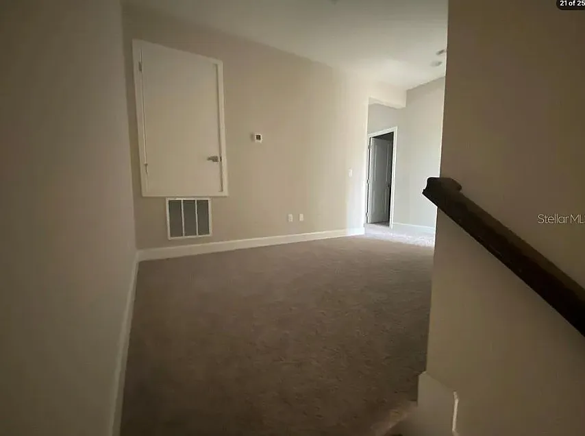 4 bed, 1770 sqft, $2,600 — Photo 2