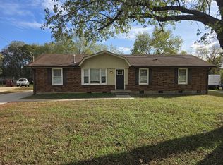 271 Southburn Dr, Hendersonville, TN 37075