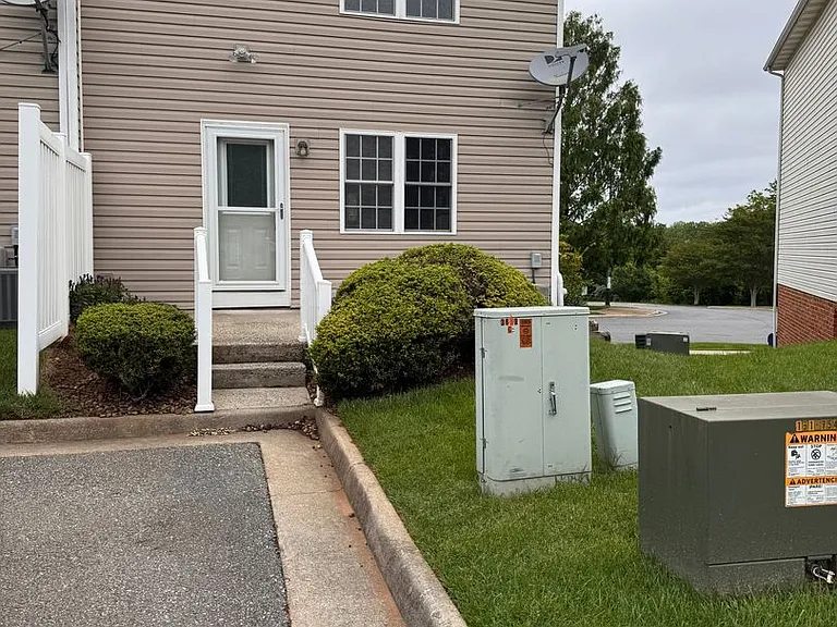 763 Wyndhurst Dr — Photo 45