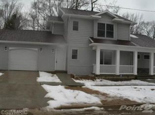 1220 McAllister Ave, Benton Harbor, MI 49022