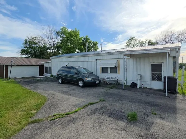 907 Putnam St, Unionville, MO 63565